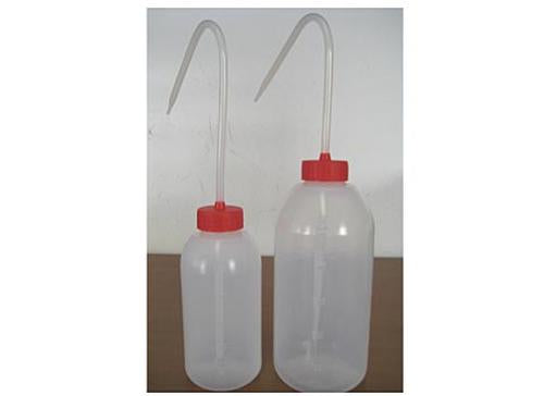 BOTTIGLIA CON BECCO 500ML.